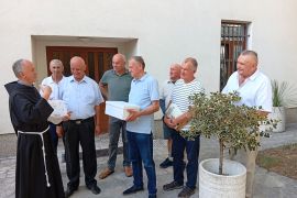 DRAGOVOLJCI DOMOVINSKOG RATA U POSJETU ŠIROKOBRIJEŠKOM FRANJEVAČKOM SAMOSTANU