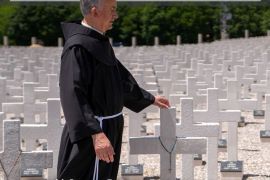 KATOLIČKI TJEDNIK O »MEMORIJALNOM CENTRU GROBLJU MIRA«