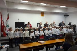 TOMISLAVGRAD: PREDSTAVLJENA SLIKOVNICA »SUSRET« I ROMAN »NAŠE MORE HRVATSKO«